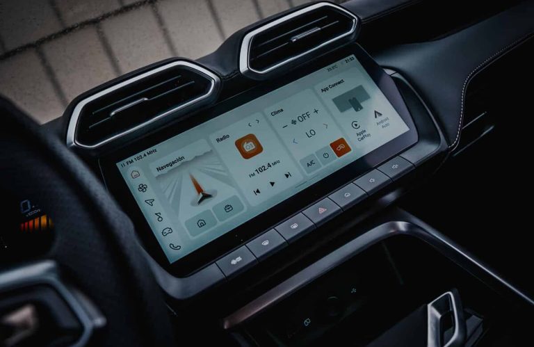 mg-zs-hybrid-interior-01