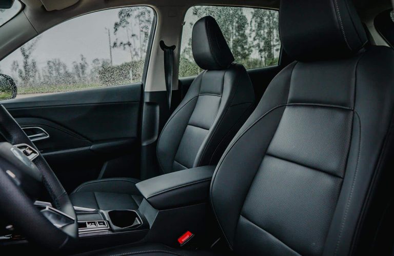 mg-zs-hybrid-interior-03